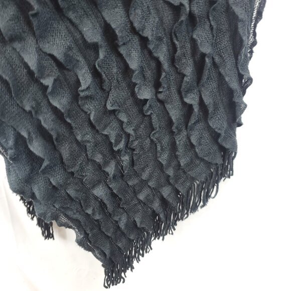 Colleen Lopez Black Knitted Poncho Fringe Bottom Batwing Cape One Size Missy - Picture 2 of 7